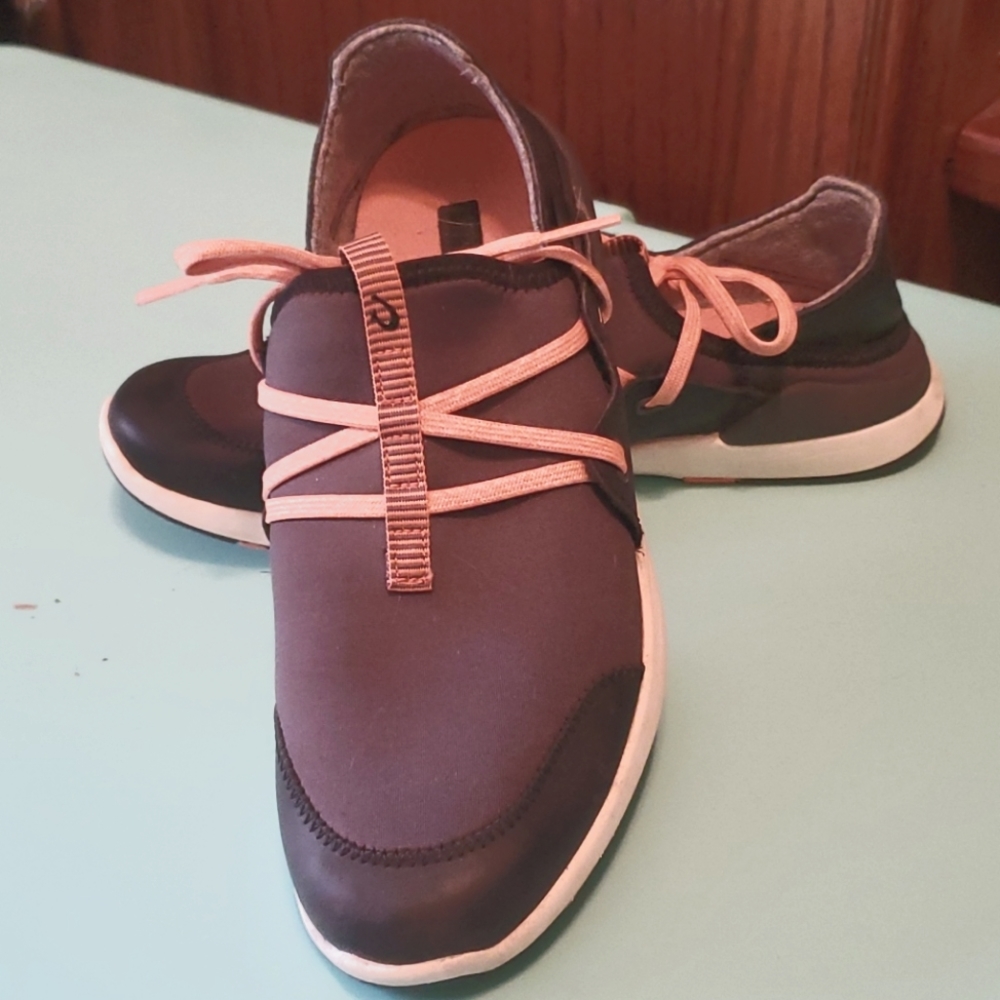 Olukai Women's Sneakers - size 8 - FREE Shipping